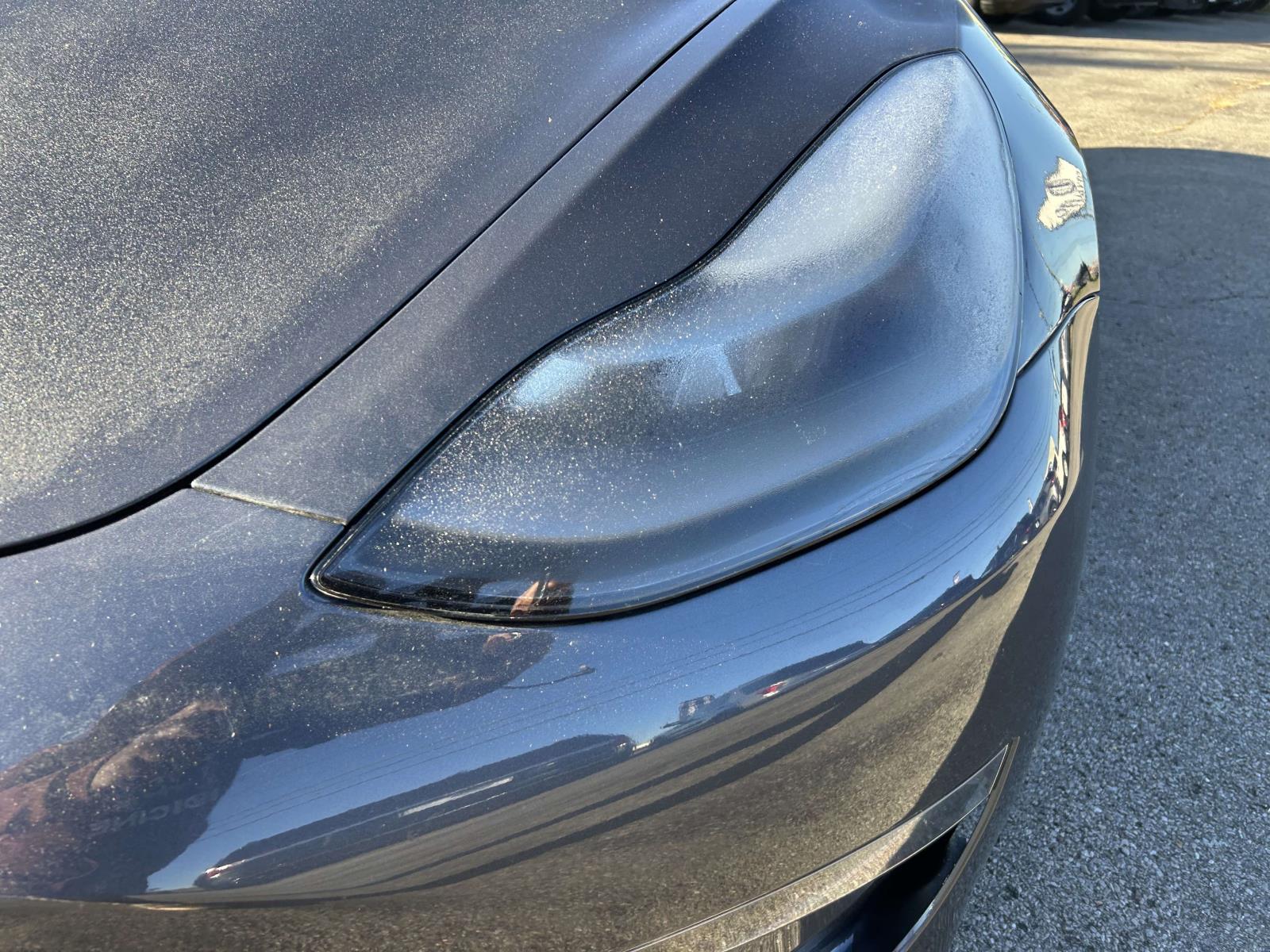 Vehicle photo 12