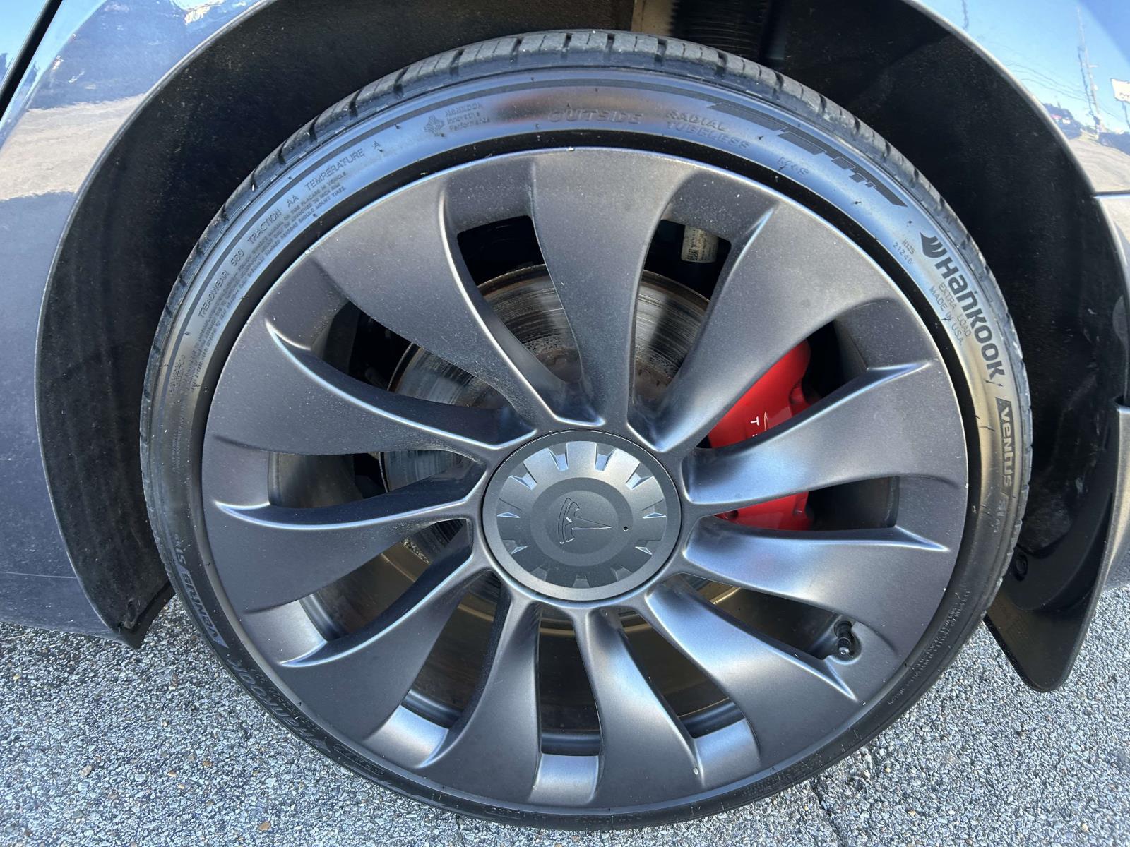 Vehicle photo 17