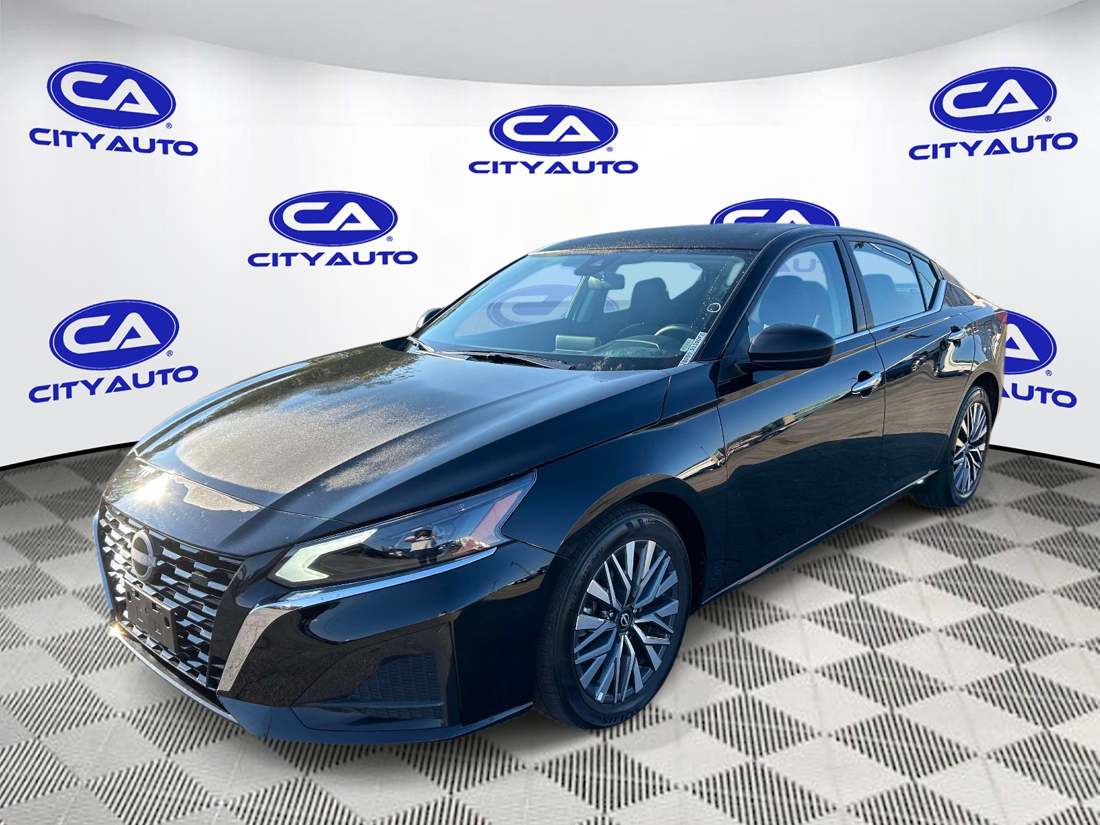 Used 2025 Nissan Altima Sedan