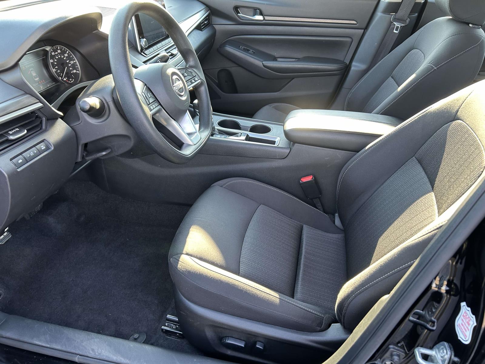 Used 2025 Nissan Altima Sedan
