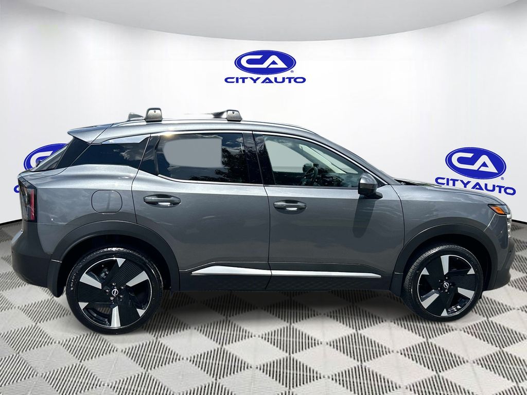 Used 2025 Nissan Kicks SUV