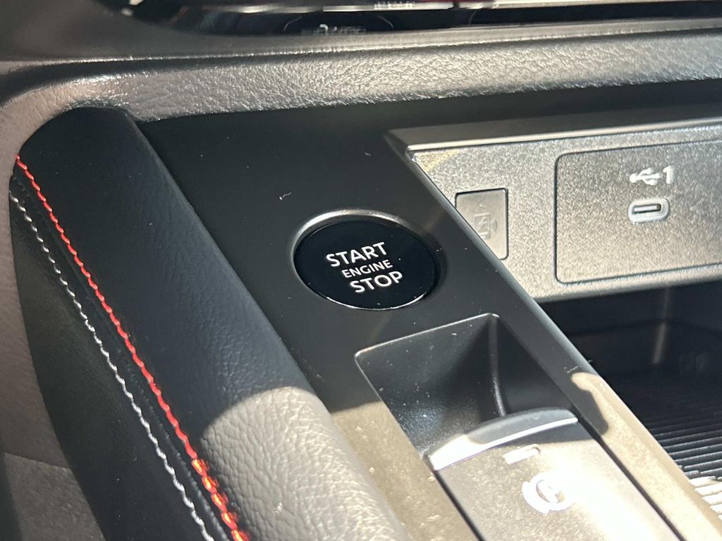 Used 2025 Nissan Kicks SUV