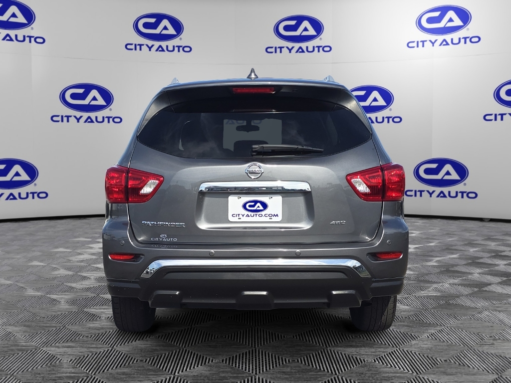 2020 Nissan Pathfinder S photo 4