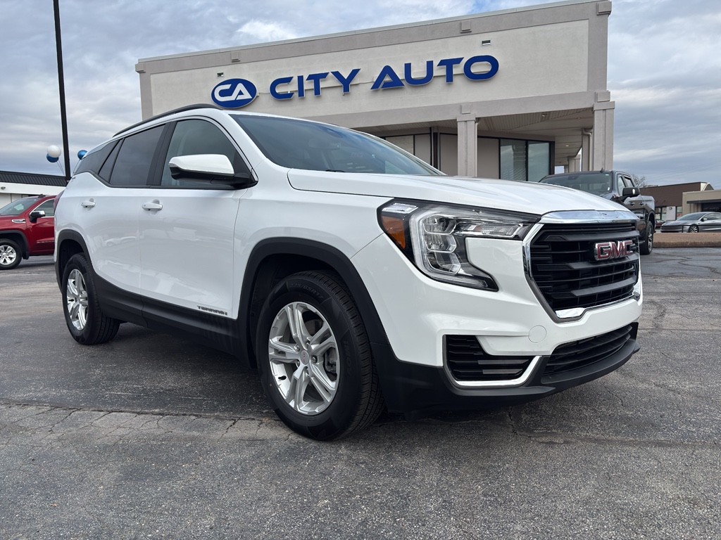 2023 GMC Terrain SLE's photo