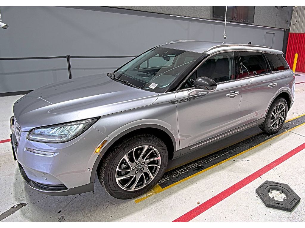 2022 Lincoln Corsair Base's photo