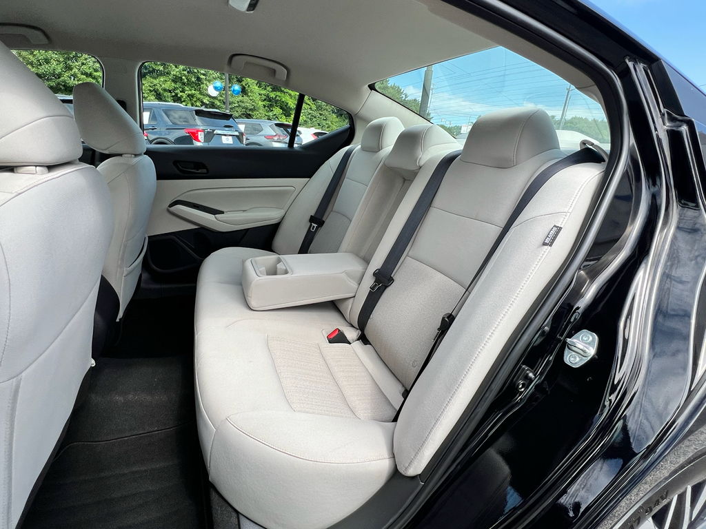 2025 Nissan Altima SV - Photo 20