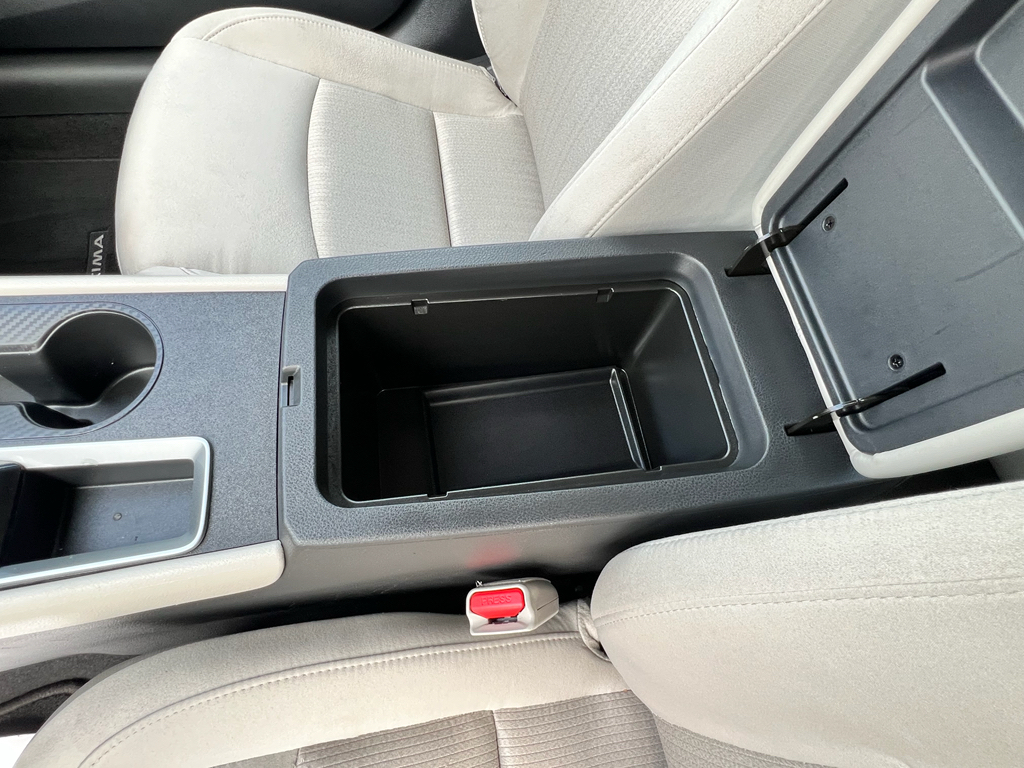 2025 Nissan Altima SV - Photo 25
