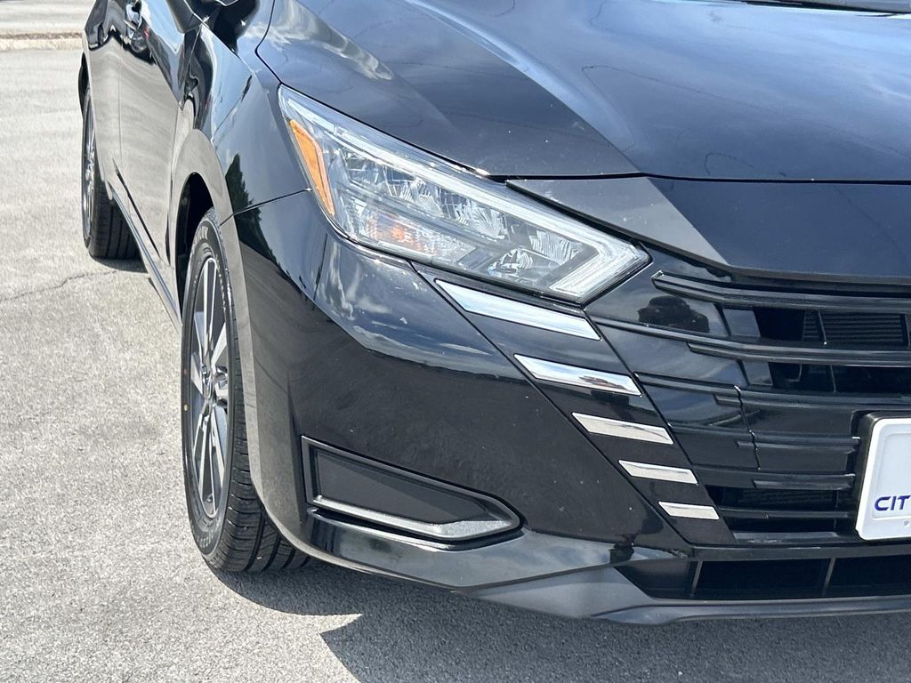 2025 Nissan Versa Sedan SV - Photo 11