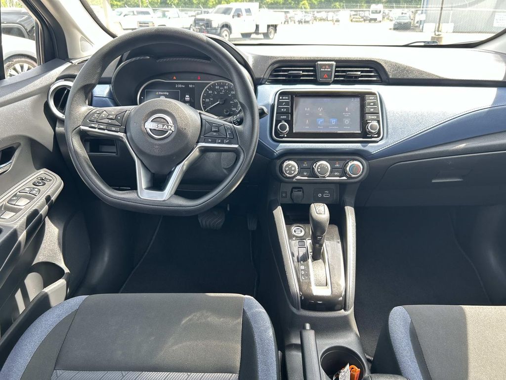 2025 Nissan Versa Sedan SV - Photo 15