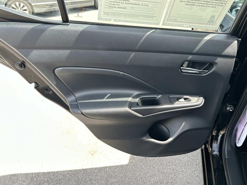 2025 Nissan Versa Sedan SV - Photo 18