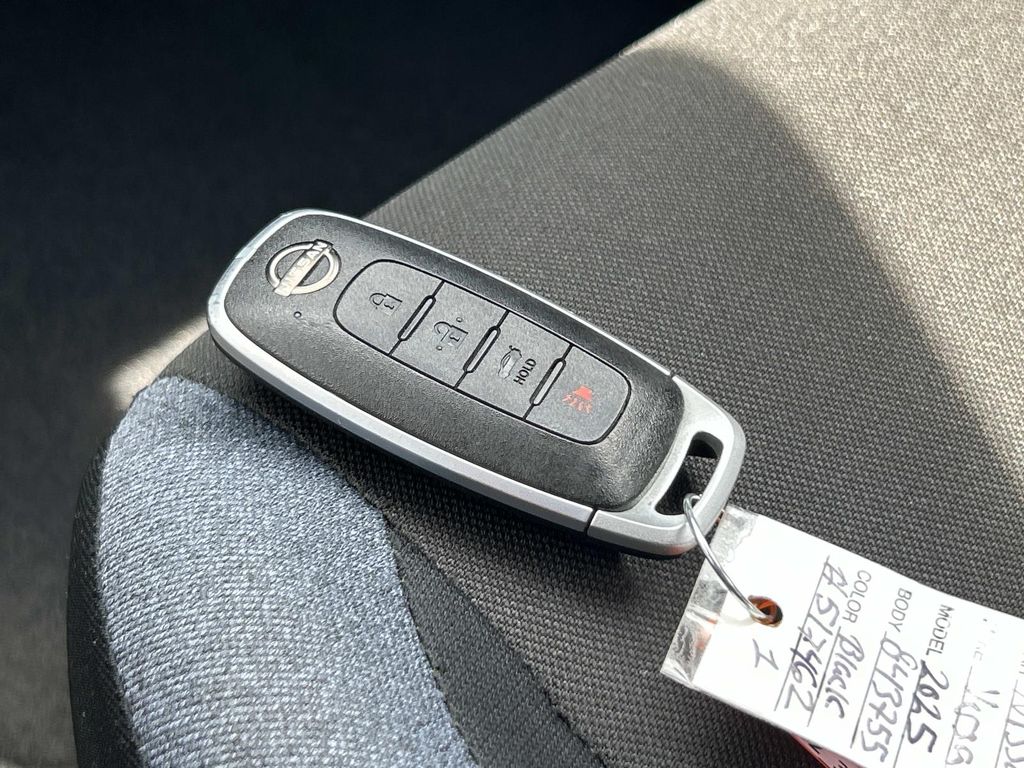 2025 Nissan Versa Sedan SV - Photo 26
