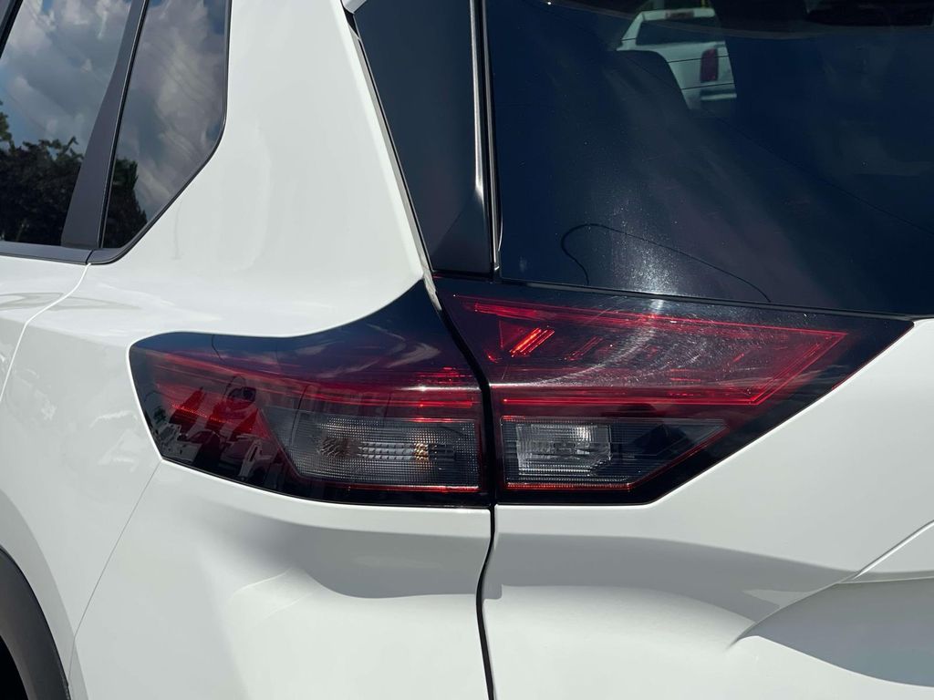 Used 2024 Nissan Rogue SUV