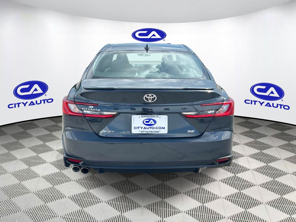 Vehicle photo 4