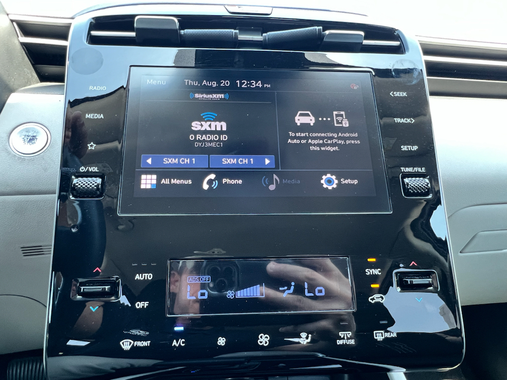 Vehicle photo 29