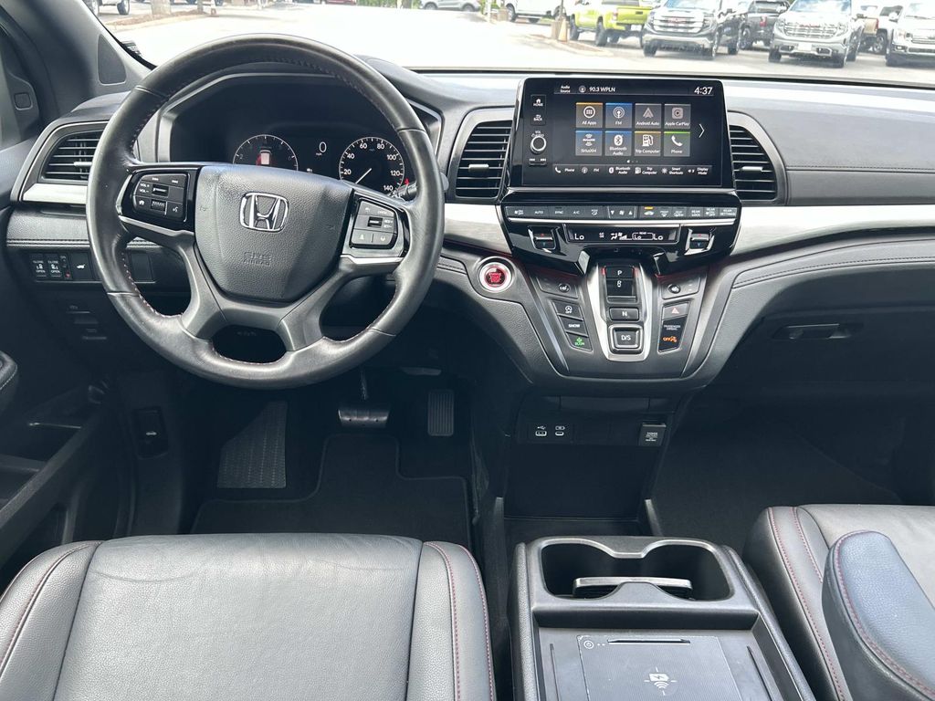 Used 2025 Honda Odyssey Van