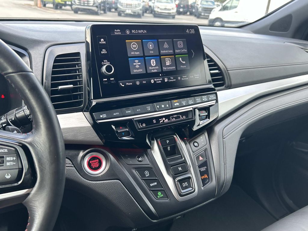 Used 2025 Honda Odyssey Van