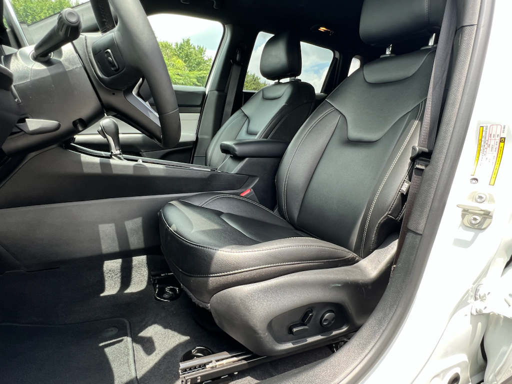 Used 2025 Jeep Compass SUV