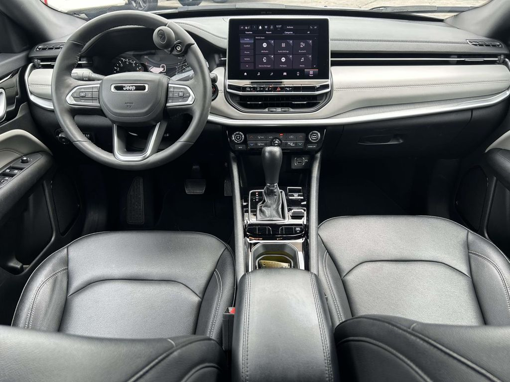 Used 2025 Jeep Compass SUV