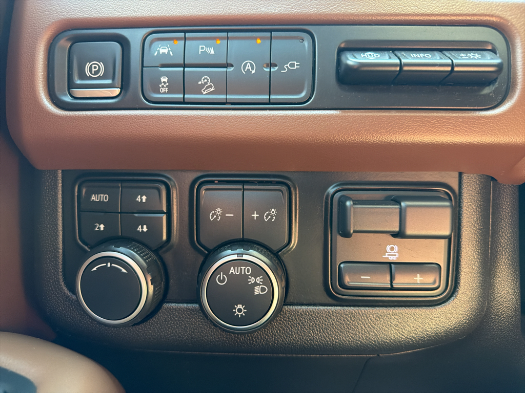 Used 2021 Chevrolet Suburban 1500 SUV