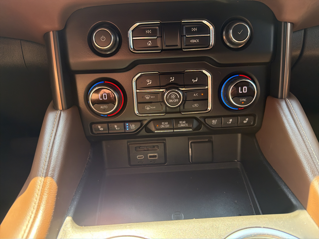 Used 2021 Chevrolet Suburban 1500 SUV