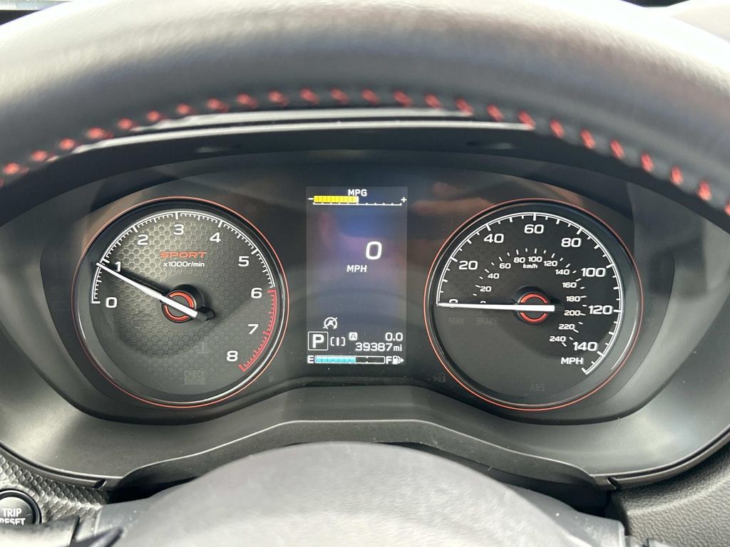 Vehicle photo 38