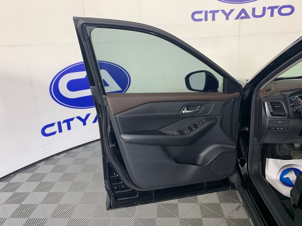 Used 2023 Nissan Rogue SUV