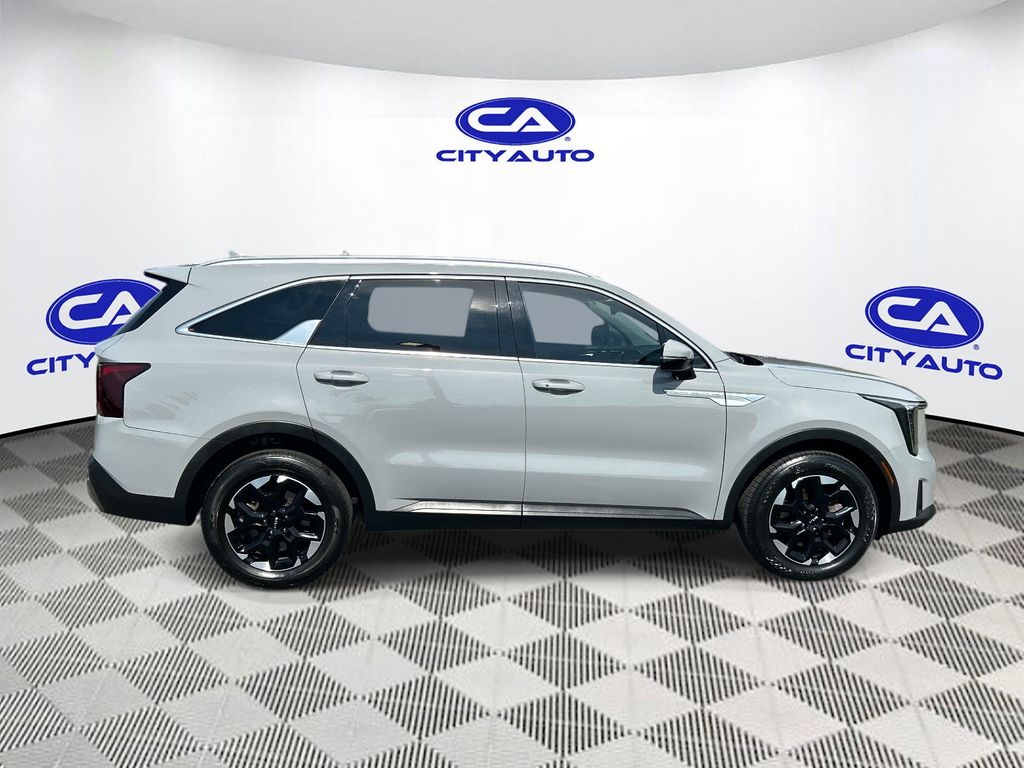 Used 2025 Kia Sorento SUV