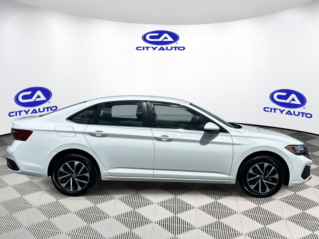 Used 2024 Volkswagen Jetta Sedan