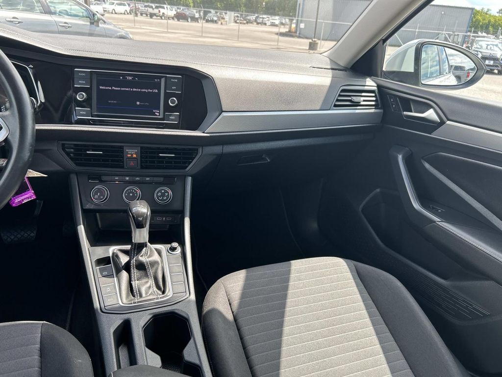 Used 2024 Volkswagen Jetta Sedan