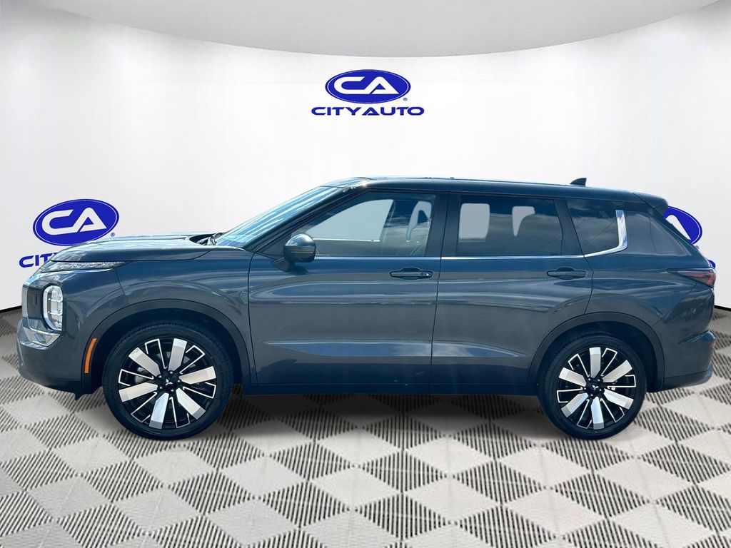 Used 2025 Mitsubishi Outlander SUV