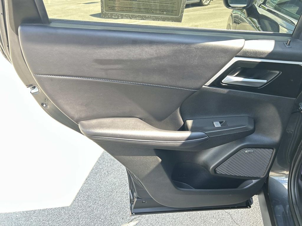 Used 2025 Mitsubishi Outlander SUV