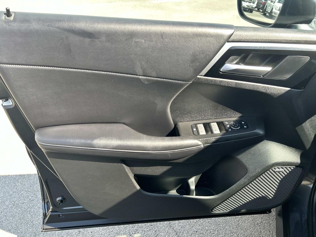 Used 2025 Mitsubishi Outlander SUV