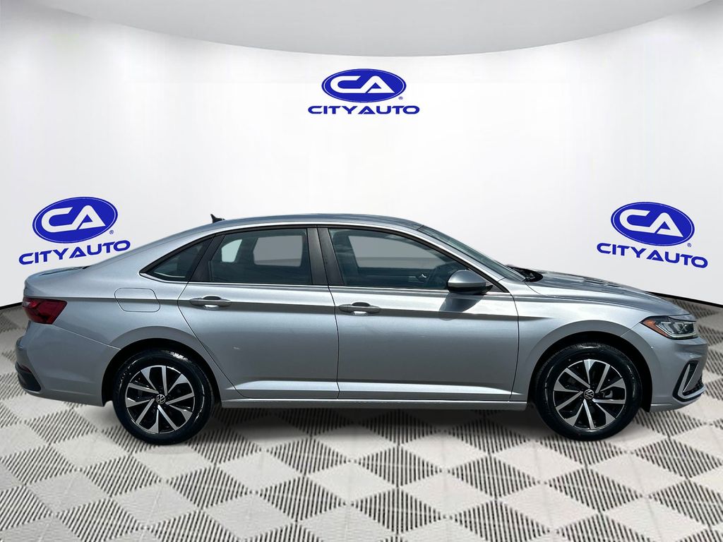 Used 2025 Volkswagen Jetta Sedan