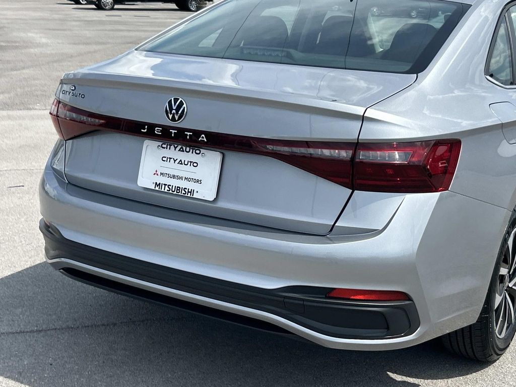 Used 2025 Volkswagen Jetta Sedan