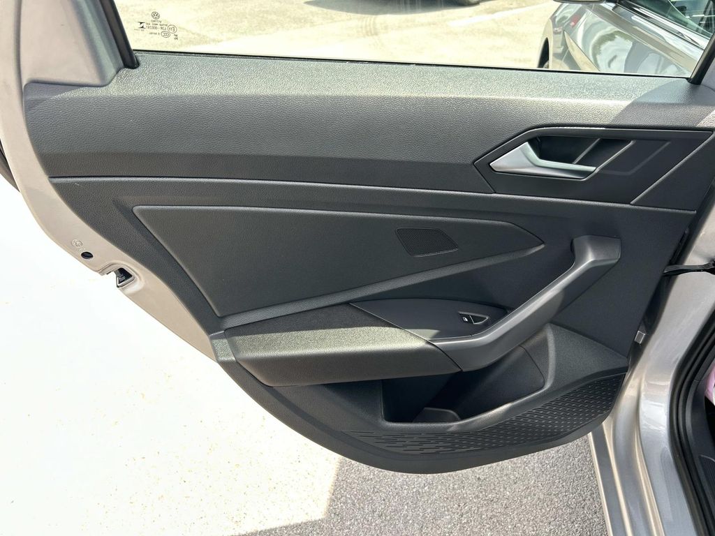 Used 2025 Volkswagen Jetta Sedan