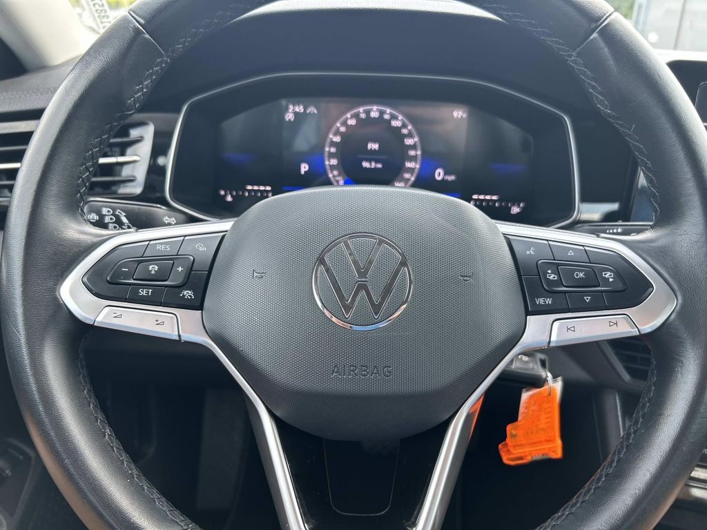 Used 2025 Volkswagen Jetta Sedan