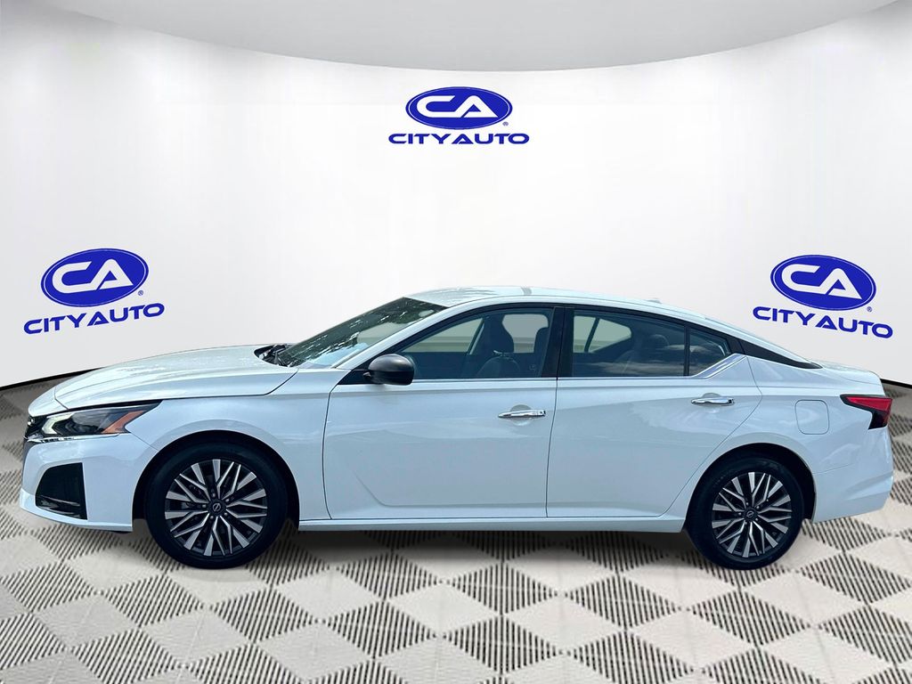 Used 2025 Nissan Altima Sedan