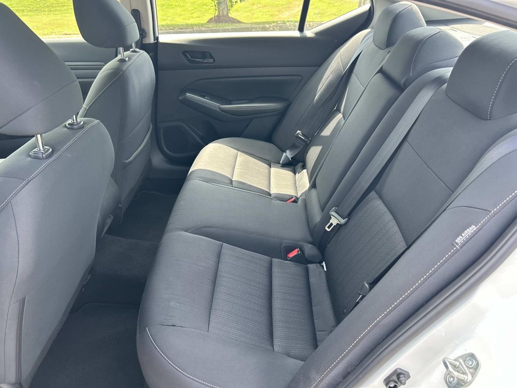 Used 2025 Nissan Altima Sedan