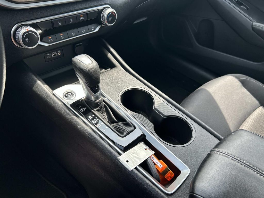 Used 2025 Nissan Altima Sedan