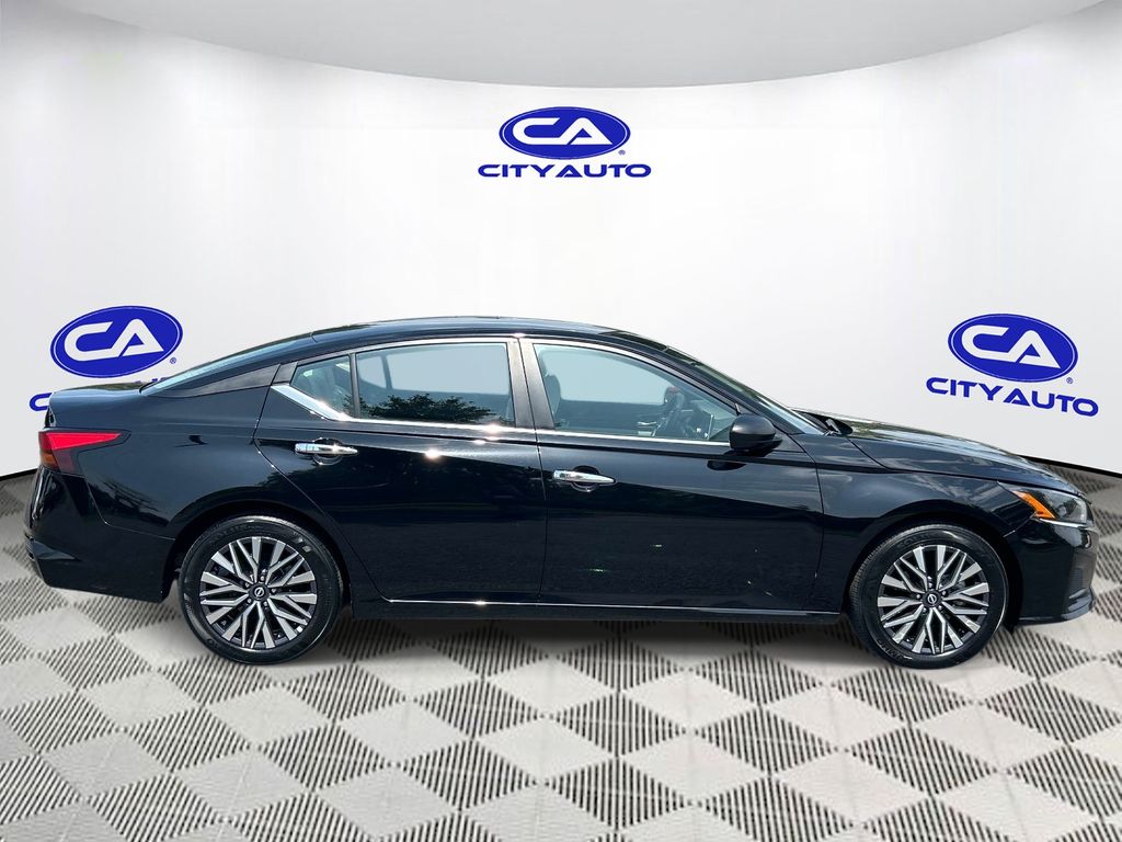 Used 2025 Nissan Altima Sedan