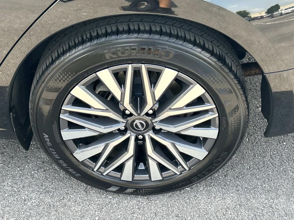 Used 2025 Nissan Altima Sedan
