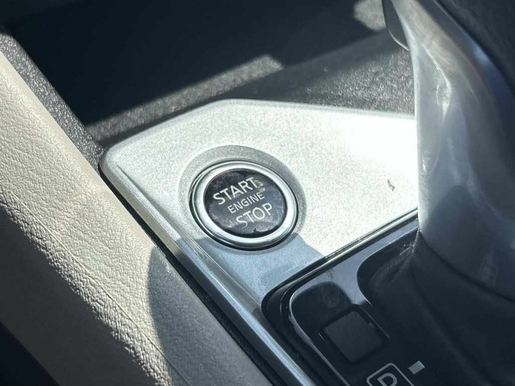 Used 2025 Nissan Altima Sedan