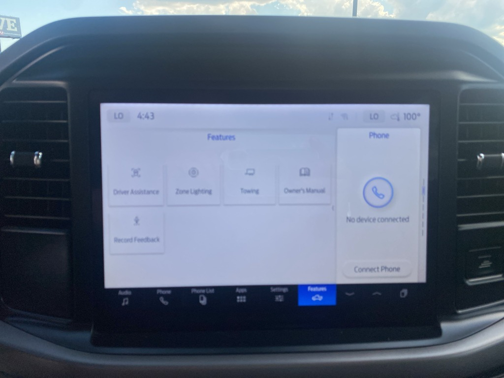 Vehicle photo 17
