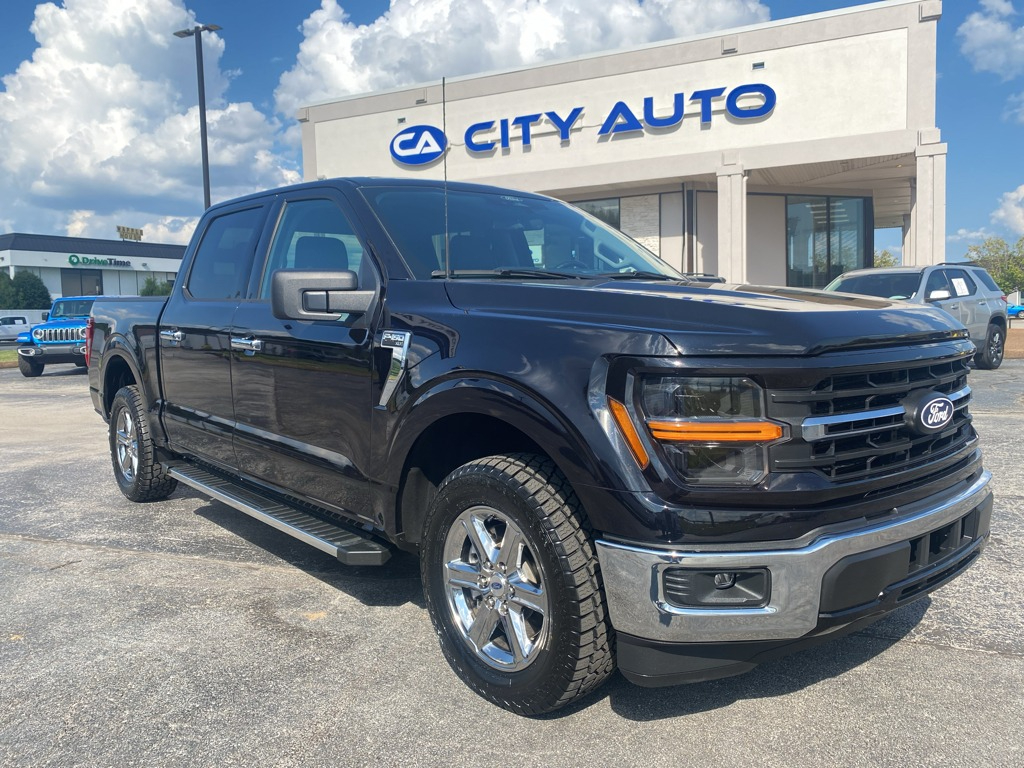Vehicle photo 1