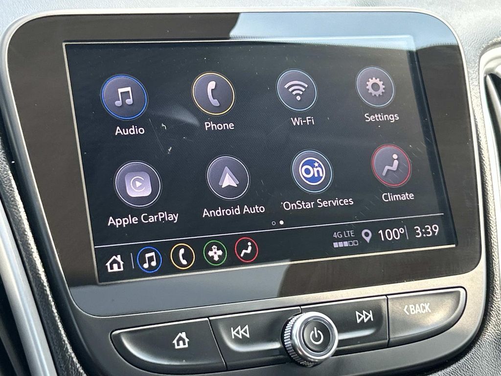 Vehicle photo 29