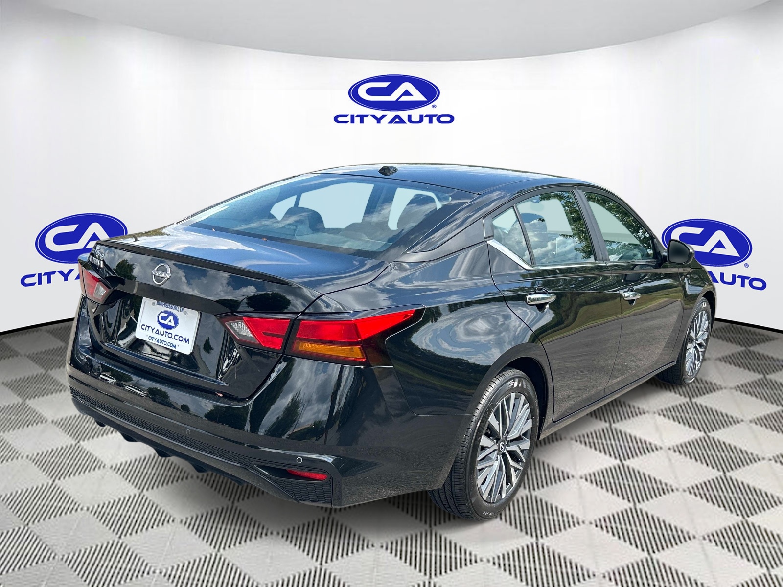 Used 2025 Nissan Altima Sedan
