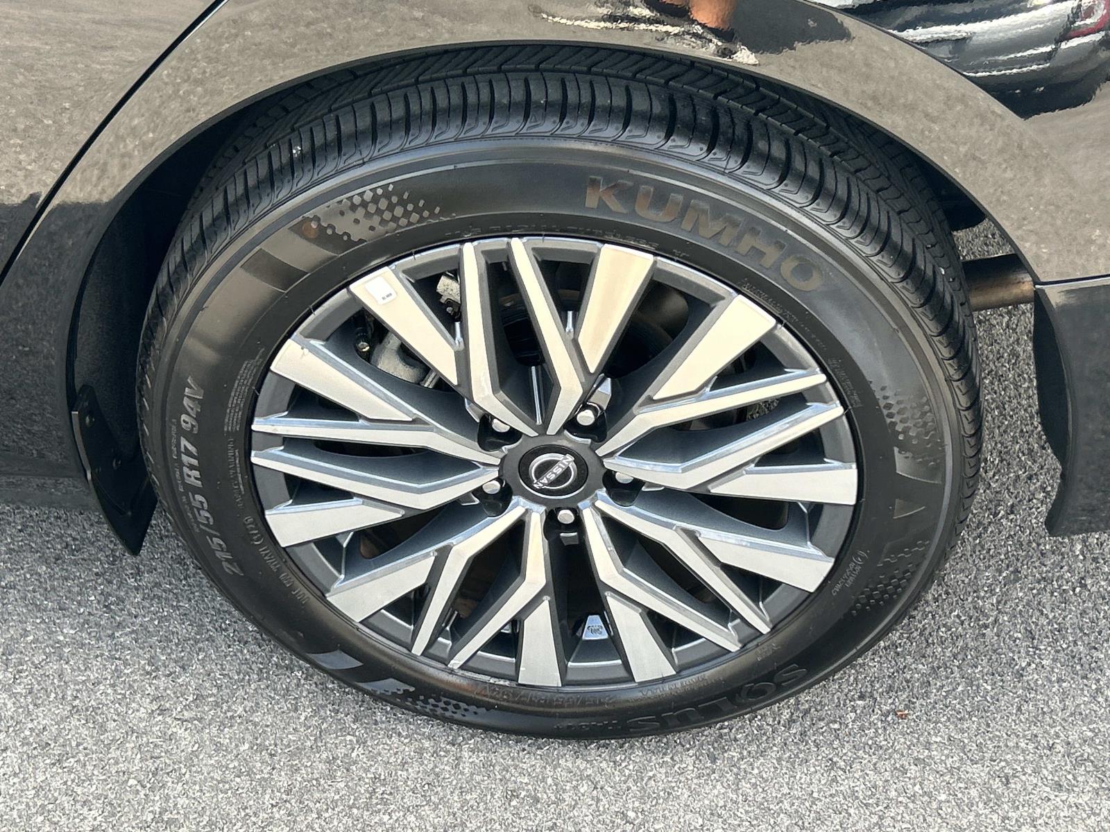 Used 2025 Nissan Altima Sedan
