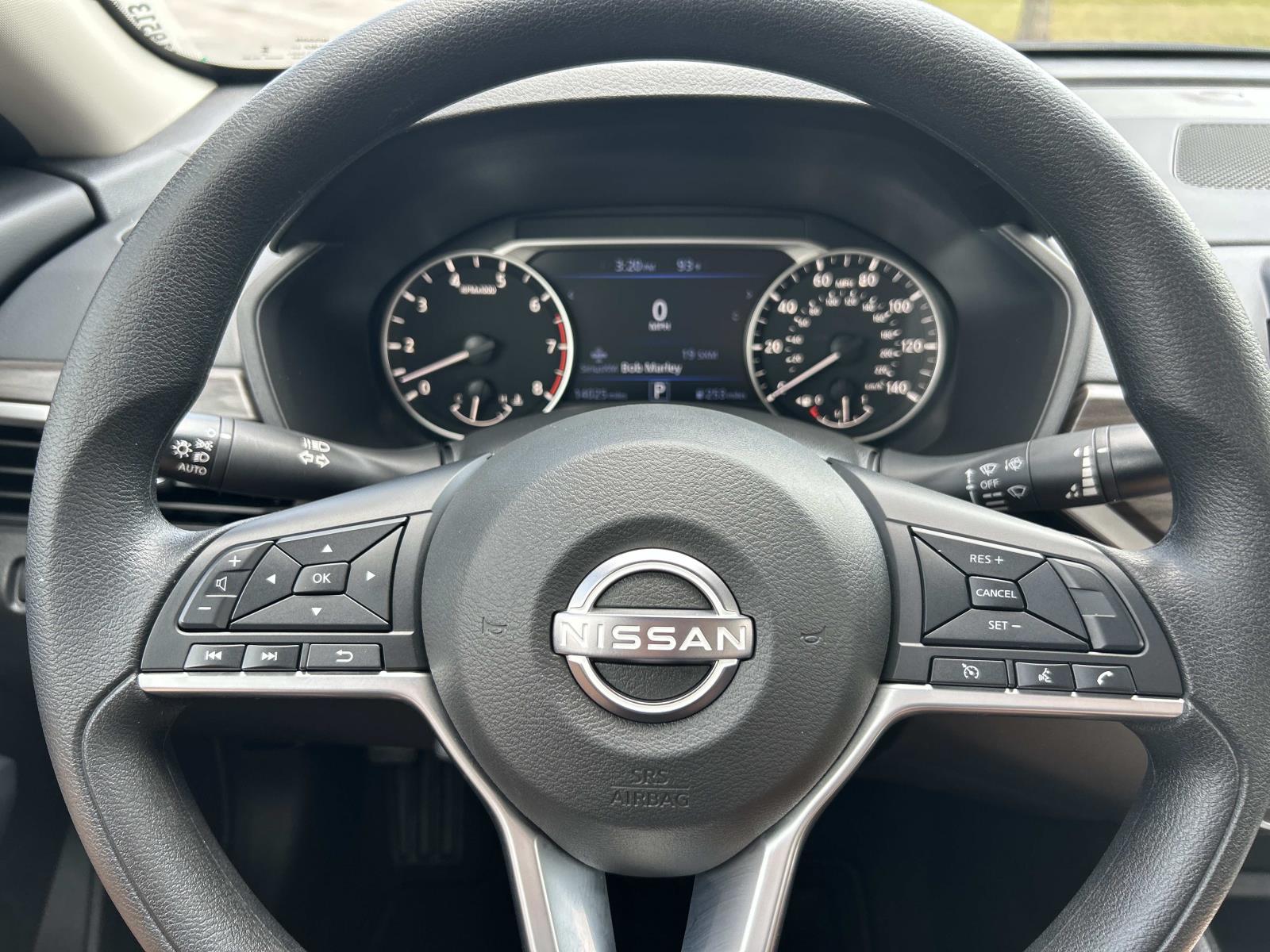 Used 2025 Nissan Altima Sedan