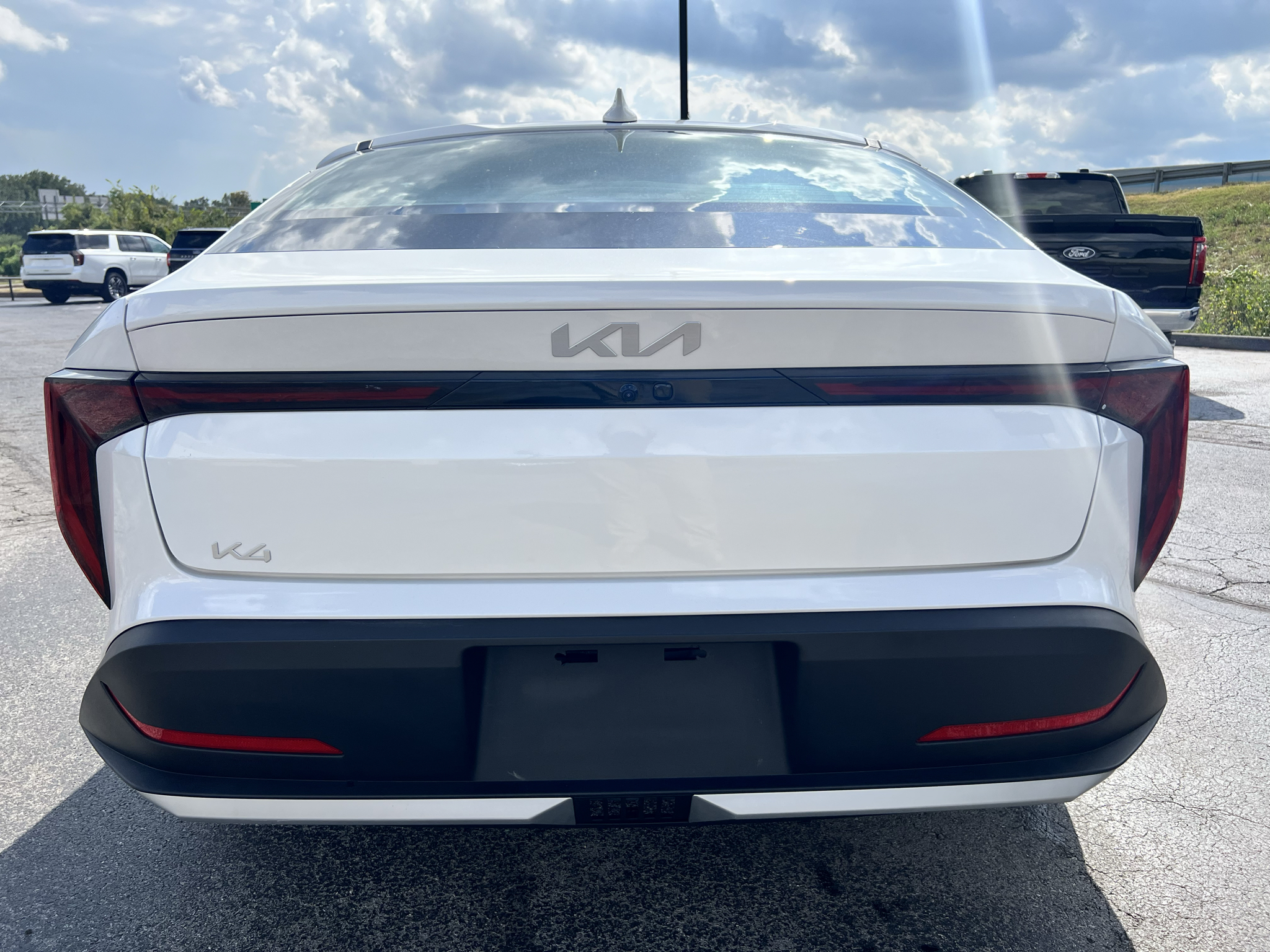 2025 Kia K4 LXS - Photo 10