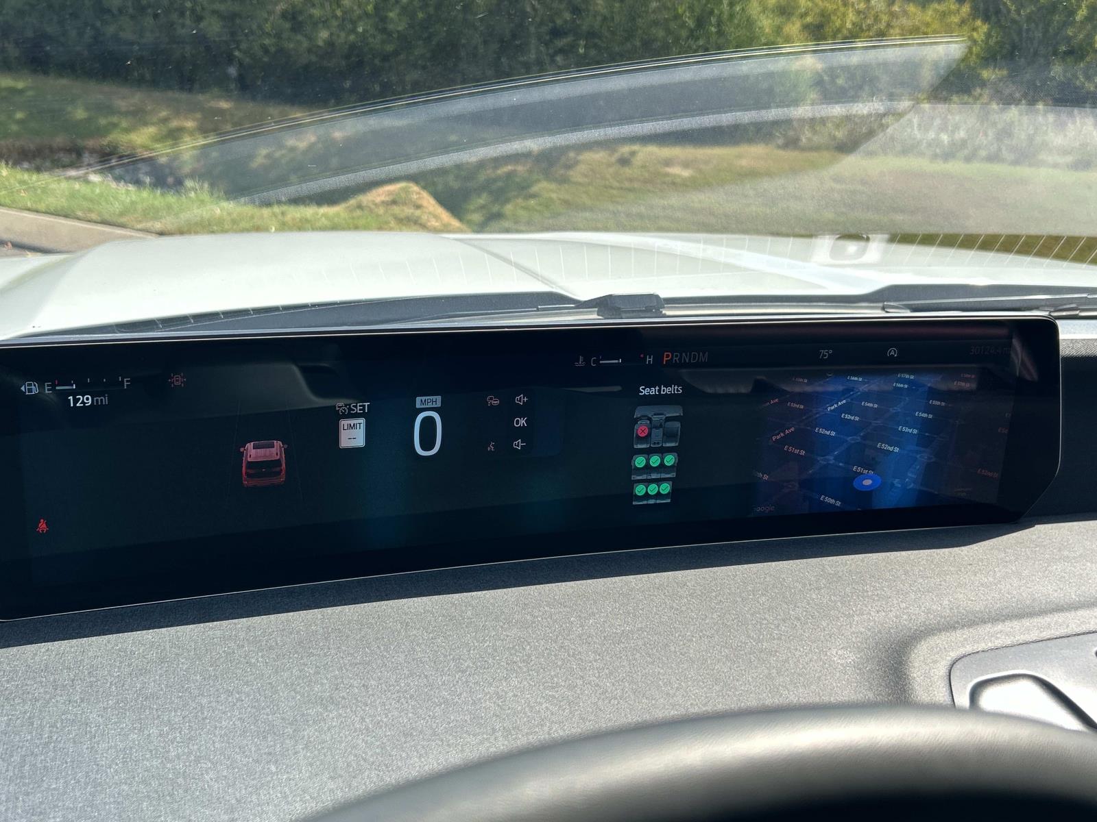 Vehicle photo 40